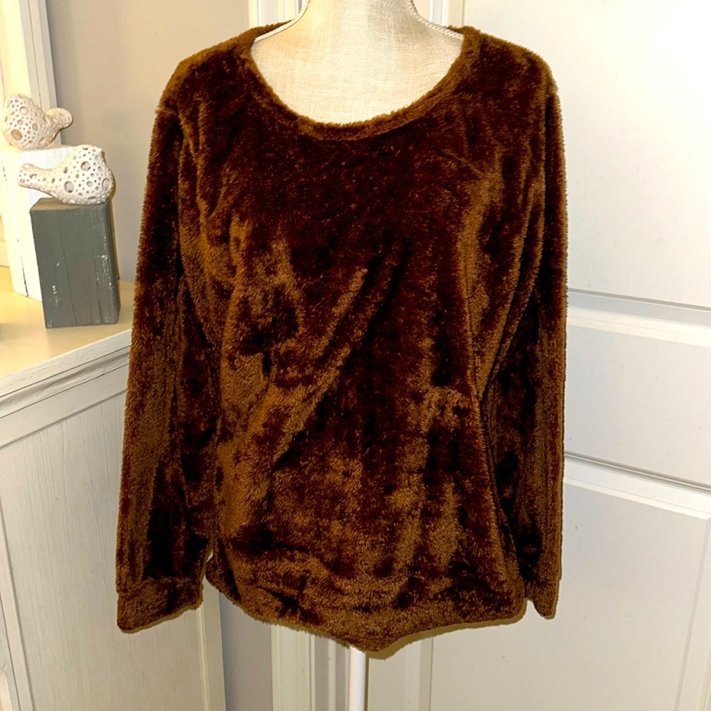 Unbranded brown fuzzy pullover size XL NWOT